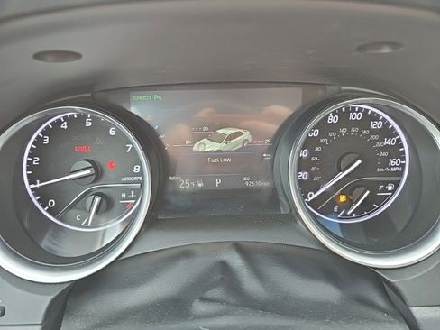 Used 2018 Toyota Camry XLE w/ Audio Package image 10