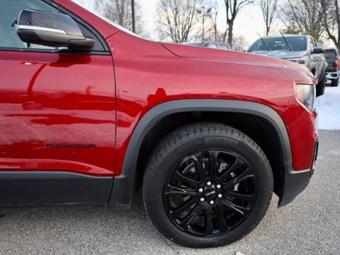 Certified 2023 GMC Acadia SLE w/ Driver Convenience Package image 14