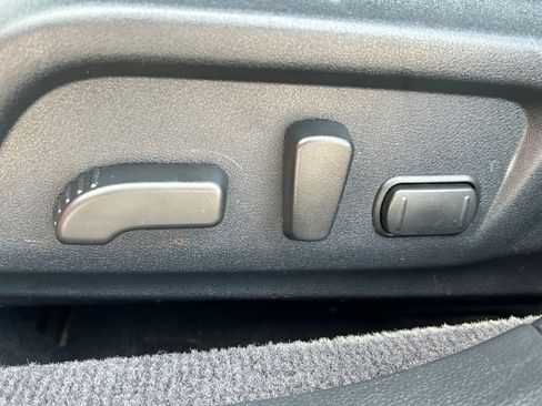 Used 2017 Subaru Outback 2.5i Premium image 19