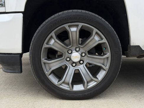 Used 2017 Chevrolet Silverado 1500 High Country AWD/4WD image 33
