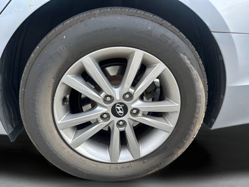 Used 2017 Hyundai Sonata SE FWD image 14