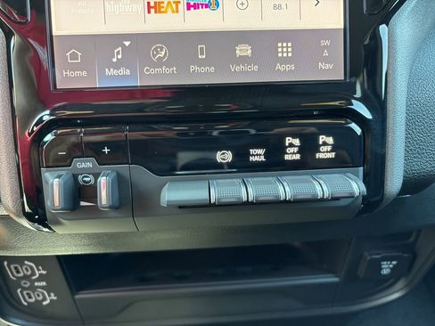 New 2025 RAM 2500 Tradesman AWD/4WD image 35