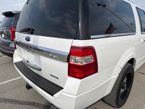 Used 2017 Ford Expedition Max Platinum AWD/4WD image 6