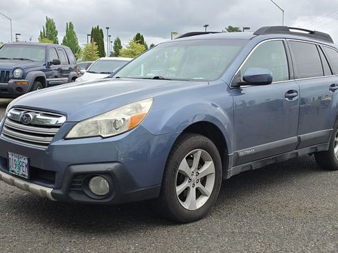 Used 2014 Subaru Outback 2.5i Limited w/ Moonroof Package AWD/4WD image 7