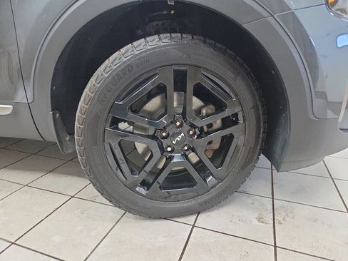 Used 2023 Kia Telluride SX Prestige X-Line AWD/4WD image 7