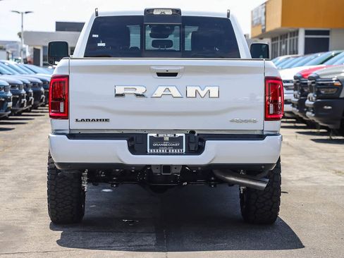 New 2026 RAM 2500 Laramie AWD/4WD image 5