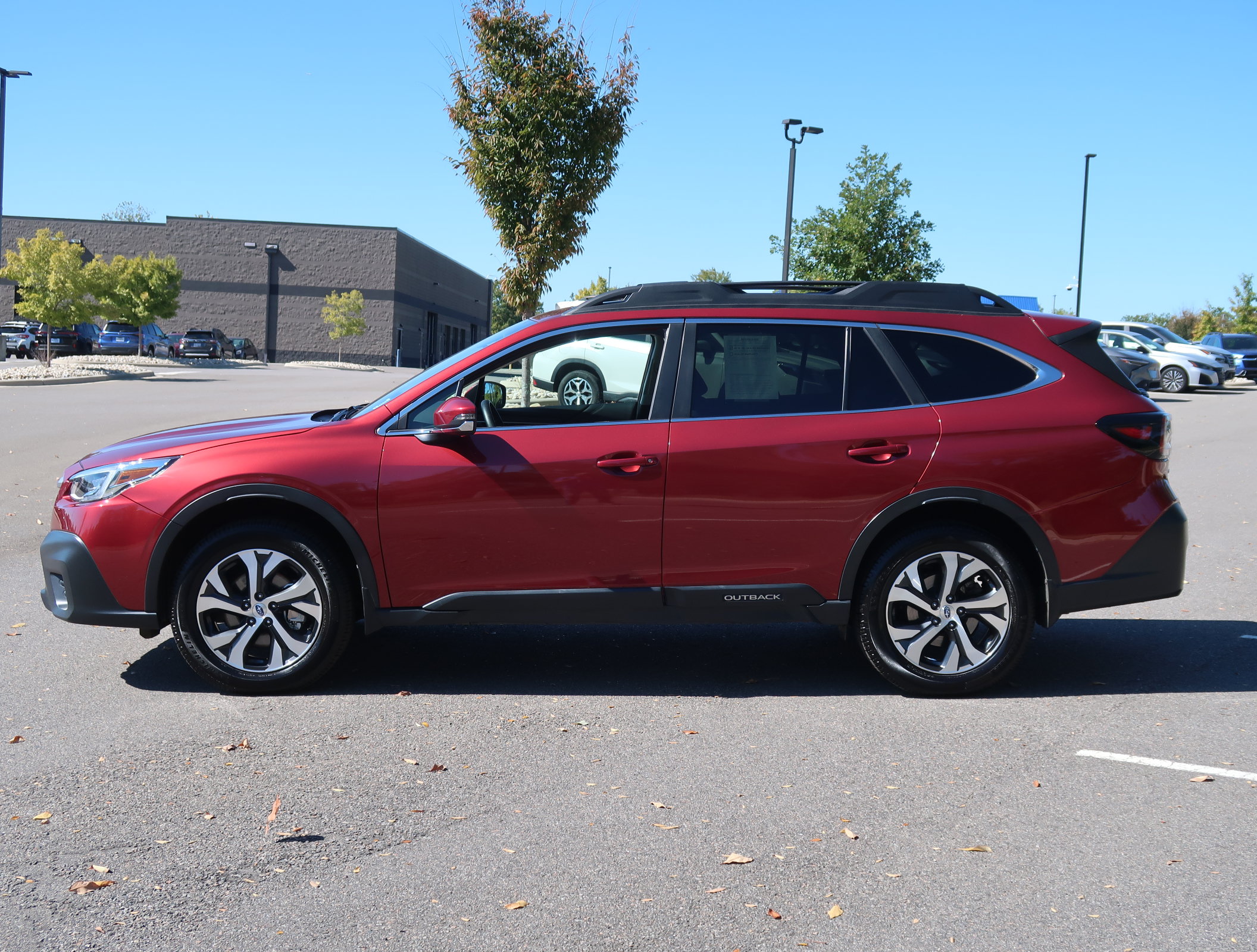 Used 2020 Subaru Outback Limited w/ Popular Package #2 AWD/4WD image 5
