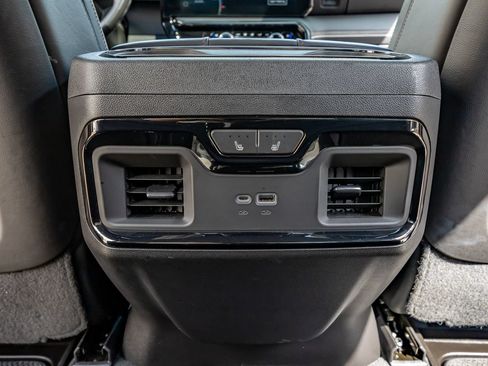 Used 2023 GMC Sierra 1500 AT4X AWD/4WD image 34