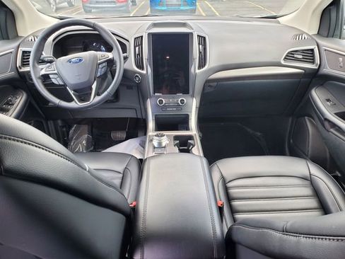 Certified 2024 Ford Edge SEL w/ Convenience Package AWD/4WD image 7
