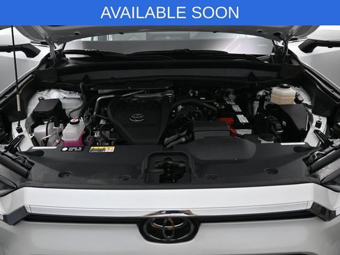 Certified 2024 Toyota Grand Highlander AWD image 40