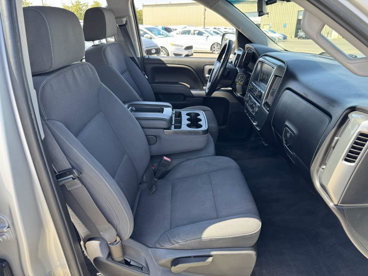 Used 2018 Chevrolet Silverado 1500 LT w/ All Star Edition AWD/4WD image 13
