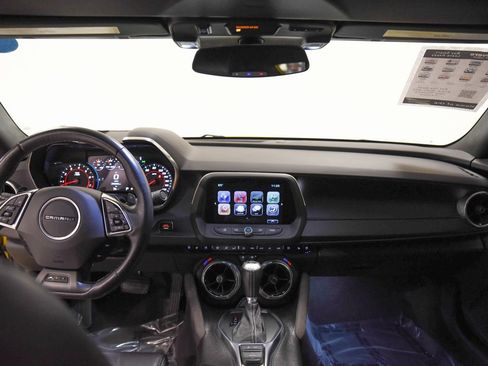 Used 2017 Chevrolet Camaro SS image 32