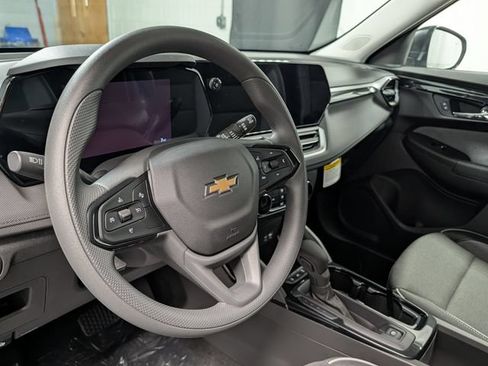 New 2026 Chevrolet TrailBlazer LS w/ LS Convenience Package AWD/4WD image 17