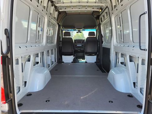 New 2025 Mercedes-Benz Sprinter 2500 image 27