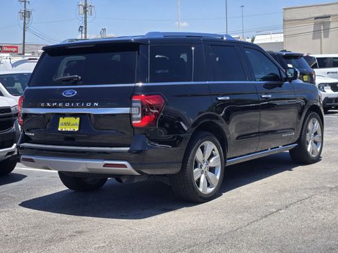 Used 2022 Ford Expedition Platinum RWD image 5