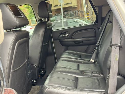 Used 2007 GMC Yukon Denali AWD/4WD image 15