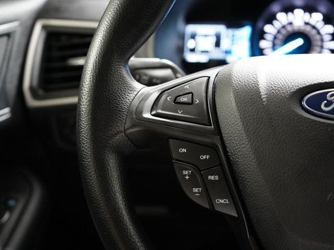Used 2022 Ford Edge SE w/ Black Appearance Package AWD/4WD image 26