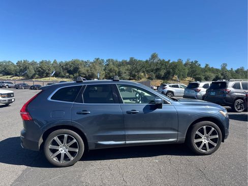 Used 2020 Volvo XC60 T5 Inscription AWD/4WD image 4