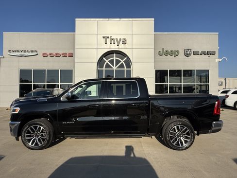 Used 2025 RAM 1500 Limited AWD/4WD image 34