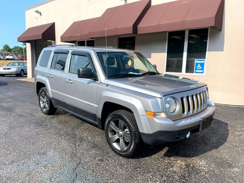 Used 2015 Jeep Patriot High Altitude image 3