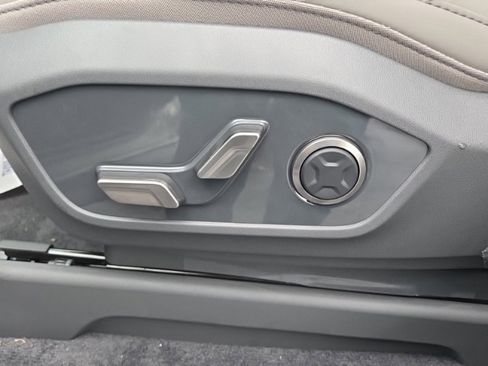 New 2026 Kia EV9 Wind image 37