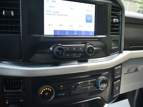 Used 2022 Ford F150 XLT AWD/4WD image 14