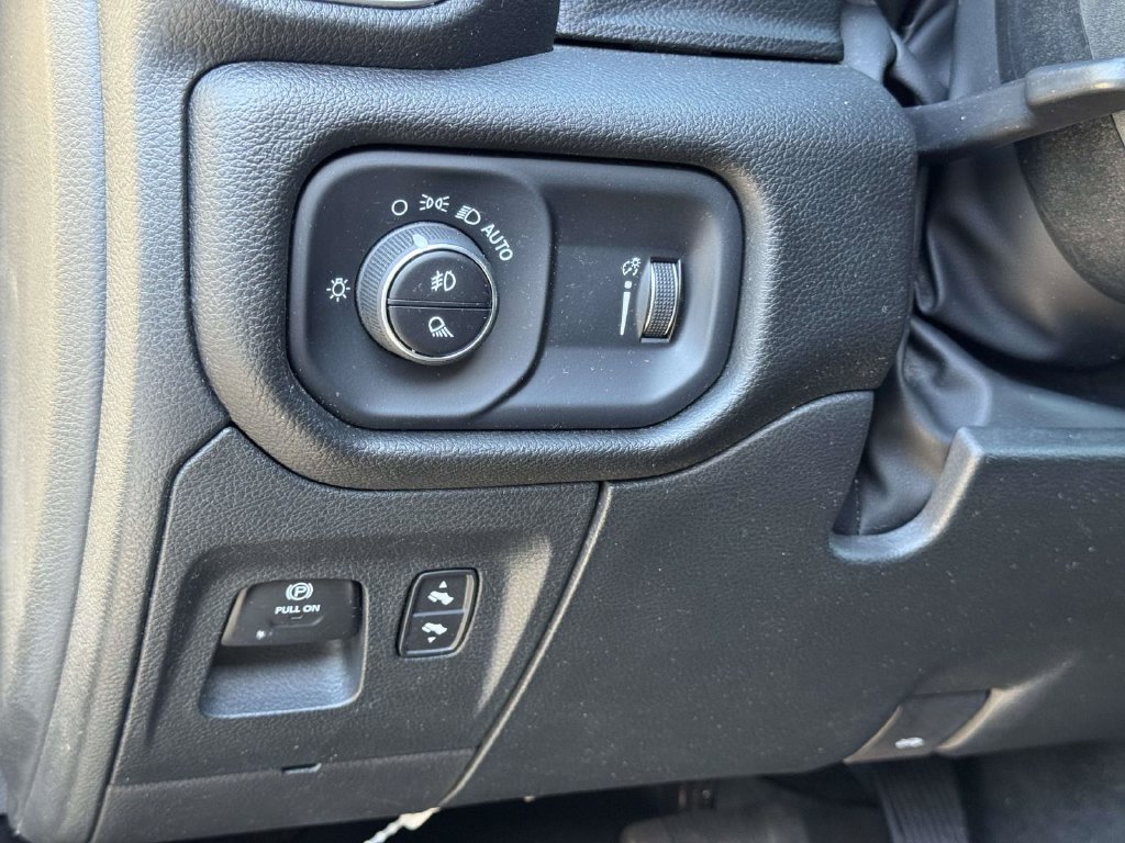 Used 2023 RAM 1500 Big Horn AWD/4WD image 11