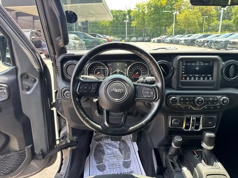 Used 2020 Jeep Wrangler Unlimited Sport AWD/4WD image 13