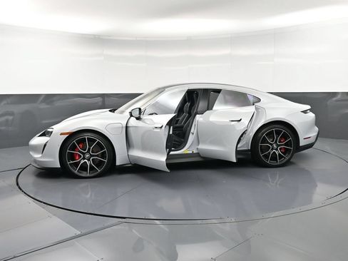 Certified 2024 Porsche Taycan 4S AWD/4WD image 39