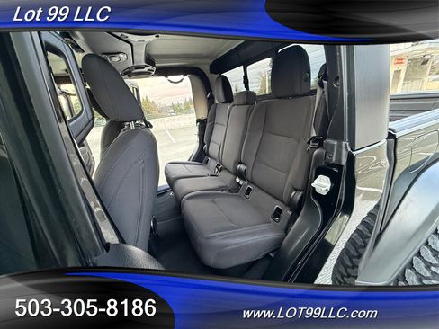 Used 2020 Jeep Gladiator Sport w/ Quick Order Package 24S image 17
