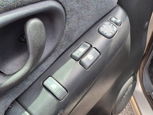Used 2000 Chevrolet Blazer LS w/ LS Preferred Equipment Group AWD/4WD image 14