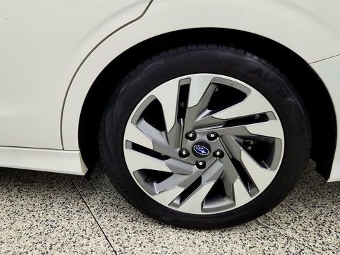 Used 2023 Subaru Legacy Limited image 9