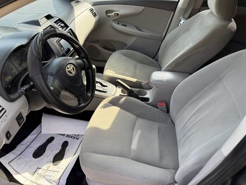 Used 2012 Toyota Corolla L image 9