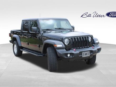 Used 2020 Jeep Gladiator Sport w/ Quick Order Package 24S image 3