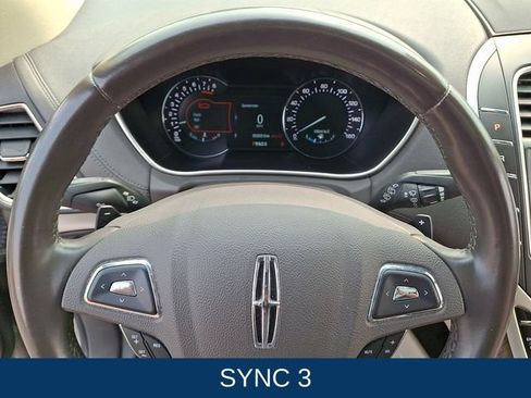 Used 2017 Lincoln MKX Reserve w/ Lincoln MKX Climate Package AWD/4WD image 4