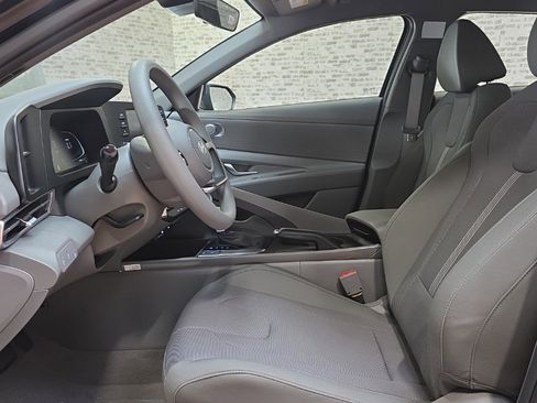 New 2026 Hyundai Elantra SE image 21