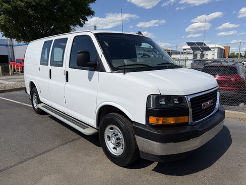 Used 2024 GMC Savana 2500 w/ Driver Convenience Package RWD image 2