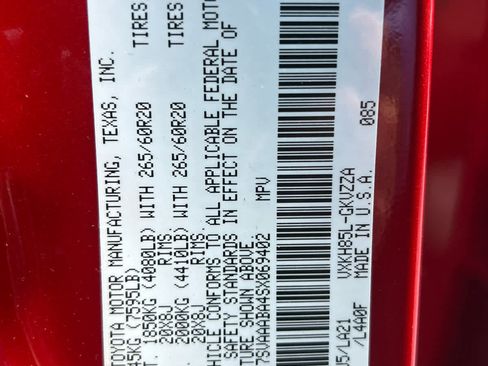 Used 2025 Toyota Sequoia Platinum image 21