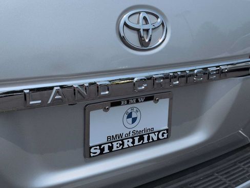 Used 2018 Toyota Land Cruiser AWD/4WD image 13