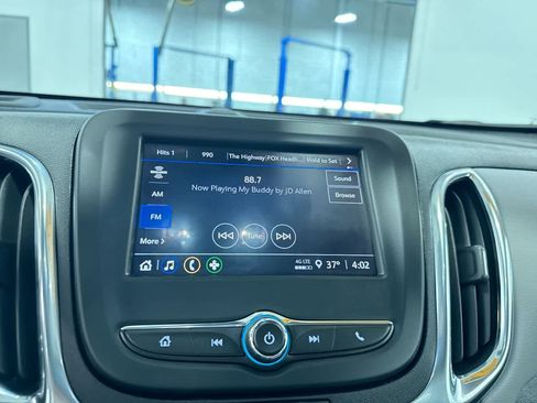 Used 2024 Chevrolet Equinox LS w/ Driver Confidence II Package image 24