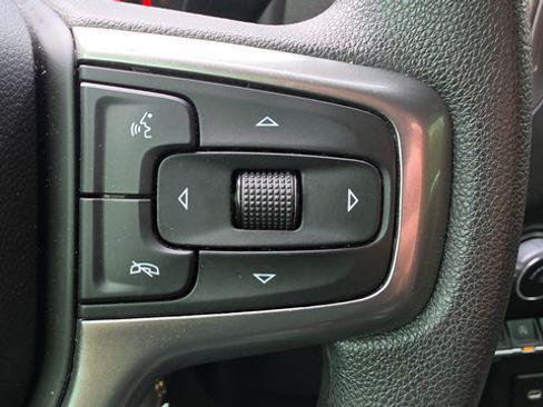 Used 2022 Chevrolet Silverado 1500 Custom w/ Safety Confidence Package AWD/4WD image 14