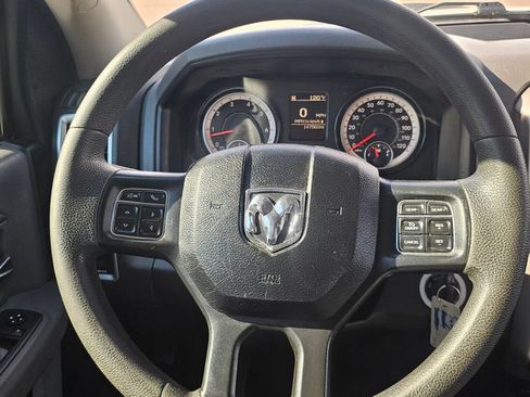 Used 2019 RAM 1500 Classic SLT RWD image 28