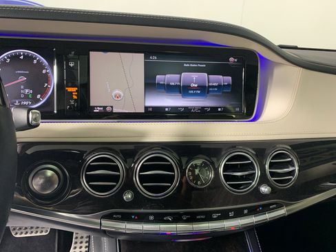 Used 2015 Mercedes-Benz S 550 Sedan image 26