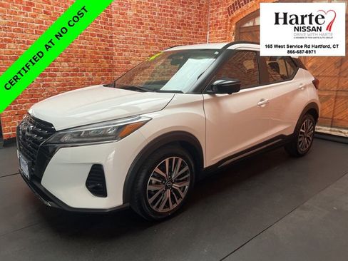 Used 2024 Nissan Kicks SR image 7