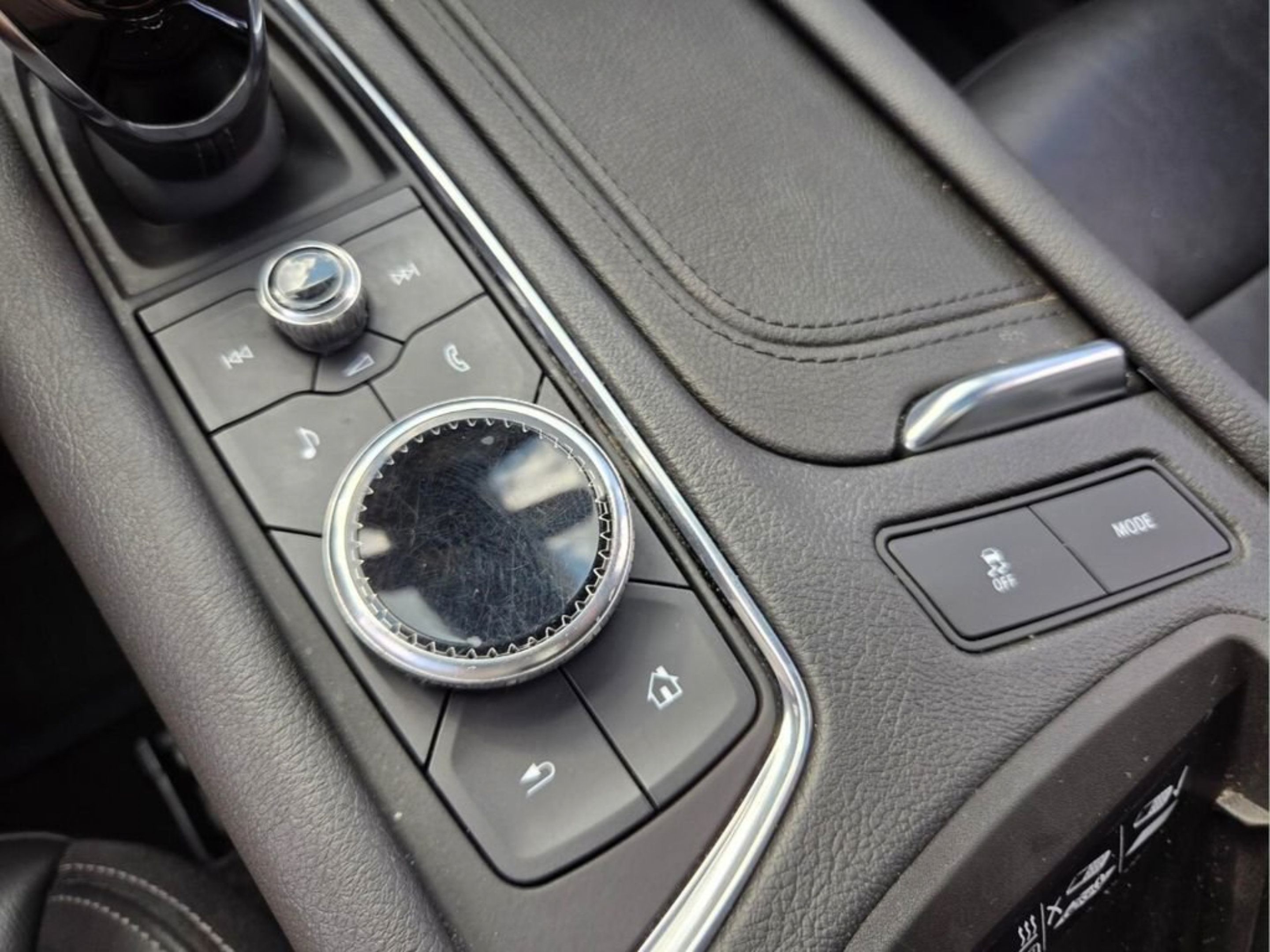 Used 2020 Cadillac XT6 Premium Luxury FWD image 26