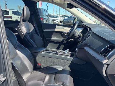 Used 2021 Volvo XC90 T8 Inscription image 11