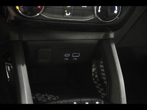 Used 2024 Chevrolet TrailBlazer LT FWD image 14