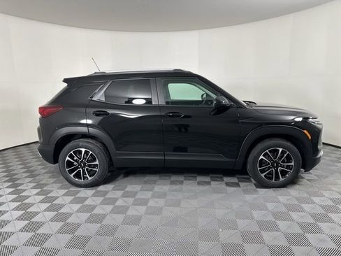 New 2026 Chevrolet TrailBlazer LT w/ Convenience Package image 3