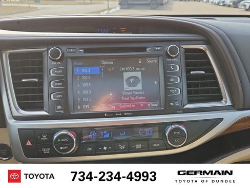 Used 2018 Toyota Highlander Limited image 28