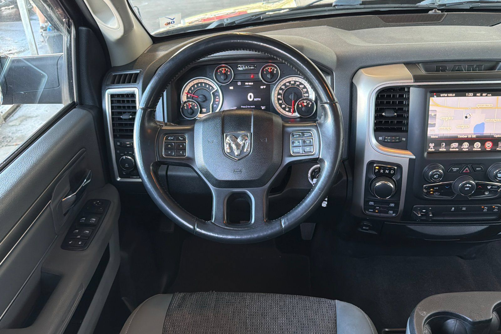 Used 2016 RAM 1500 SLT AWD/4WD image 13